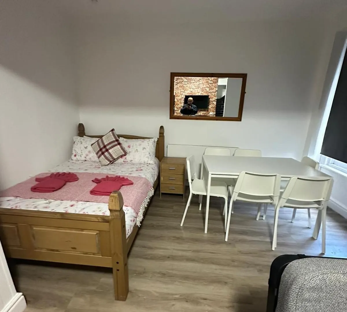 Suli House- Holiday Flats & En-Suite-Families And Couples Only Blackpool 0*,