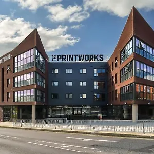 https://zeni-central-exeter-ex1-2zt.cardiffhotelswales.com